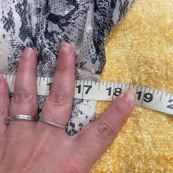 Altar'd State Snakeskin Tiered Mini Dress Bell Sleeve Boho Gypsy Babydoll Sz XS - Picture 11 of 11